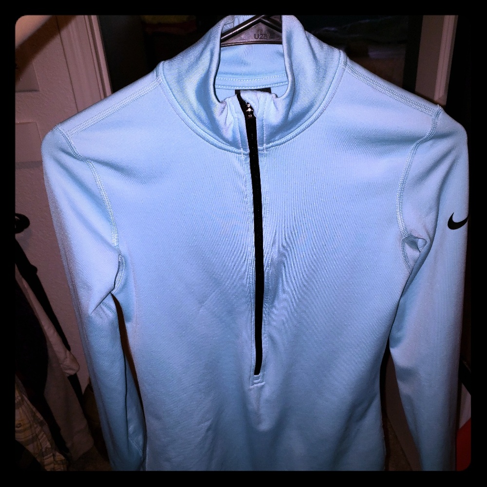 NIKE stay warm 1/2 zip sweatshirt small